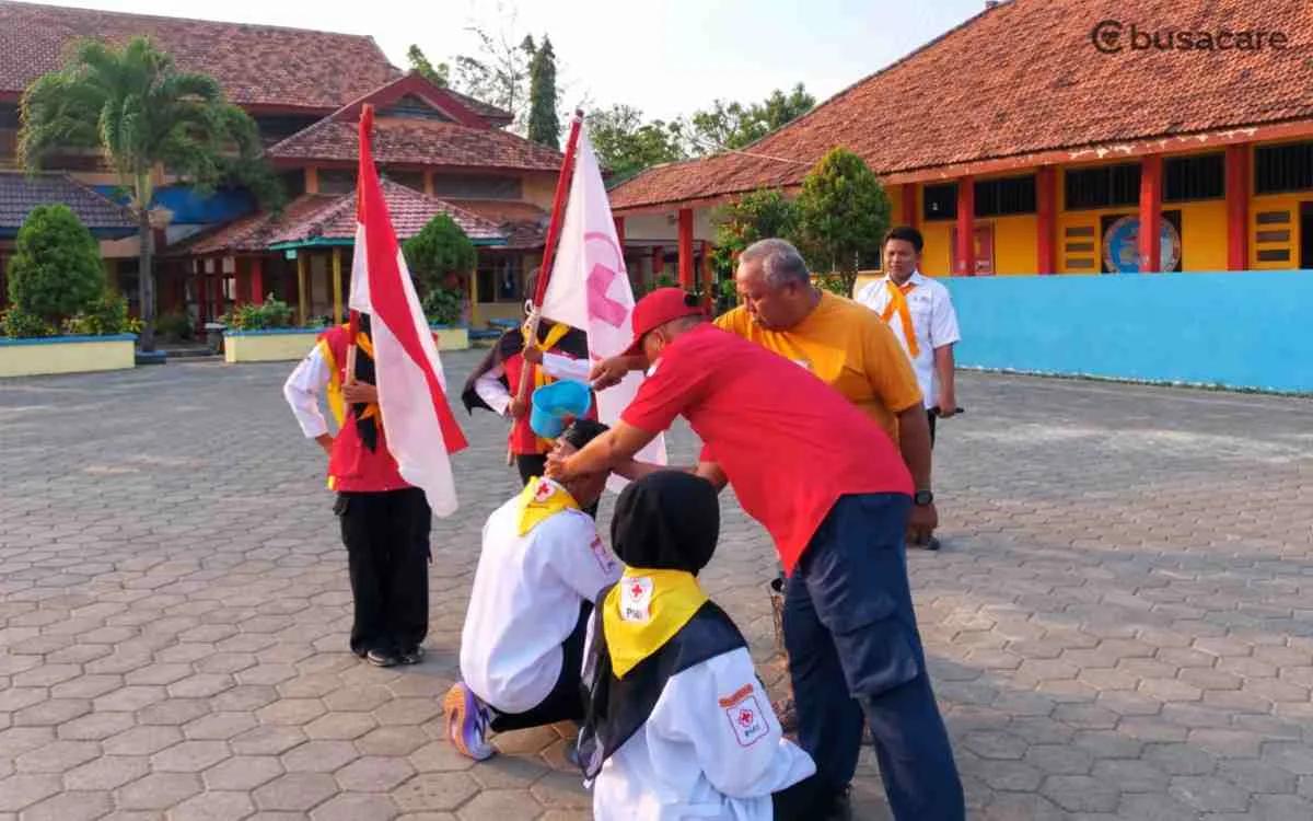 30 Anggota PMR WIRA SMKN 1 Kalianget Dilantik