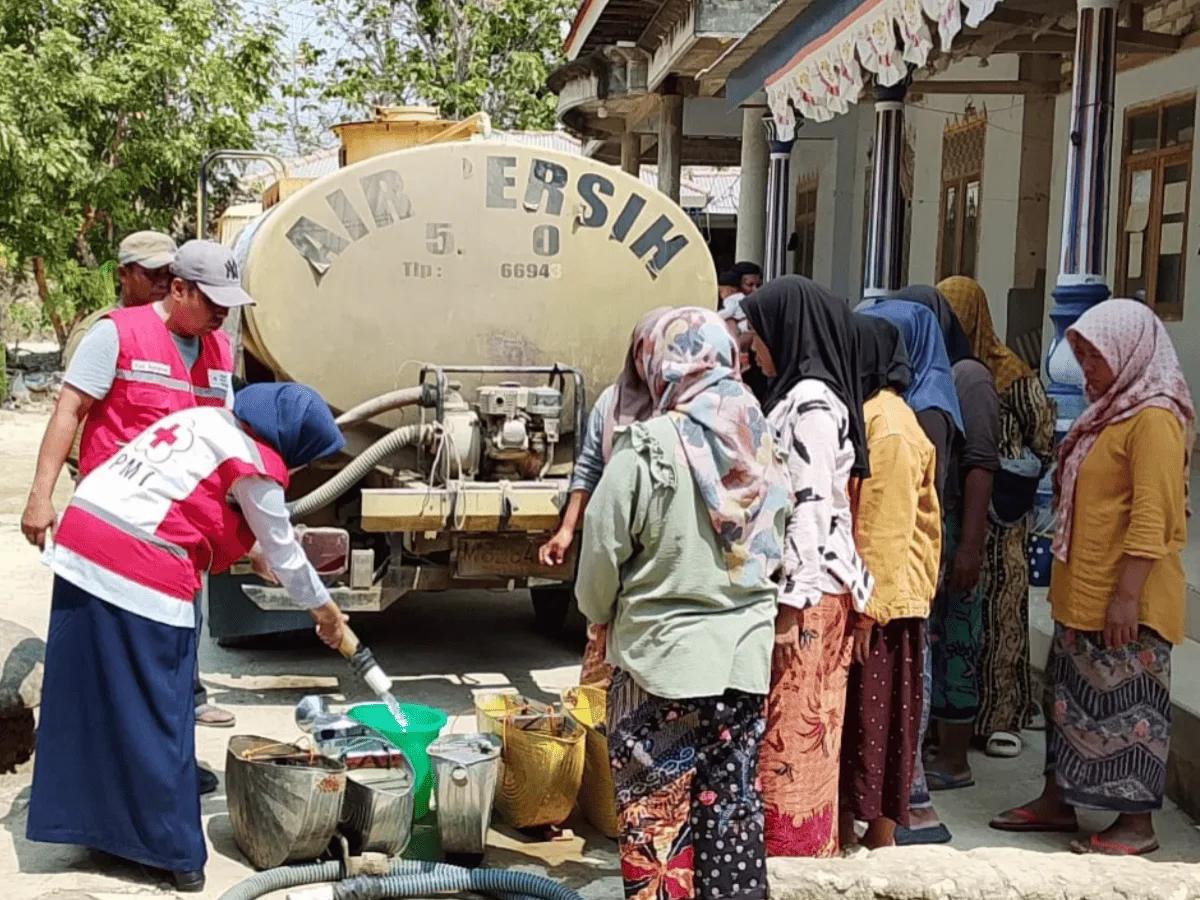 Bantuan Air Bersih di Kecamatan Pasongsongan dan Batu Putih