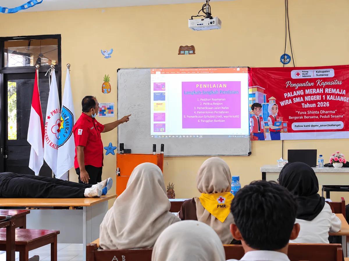 Sosialisasi Pertolongan Pertama (PP) di SMKN 1 Kalianget