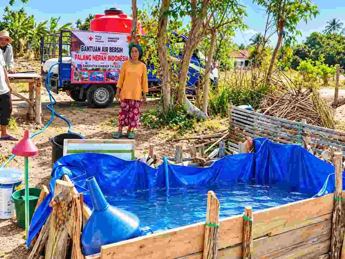 Bantuan Air Bersih ke Kecamatan Gayam, Kepulauan Sepudi