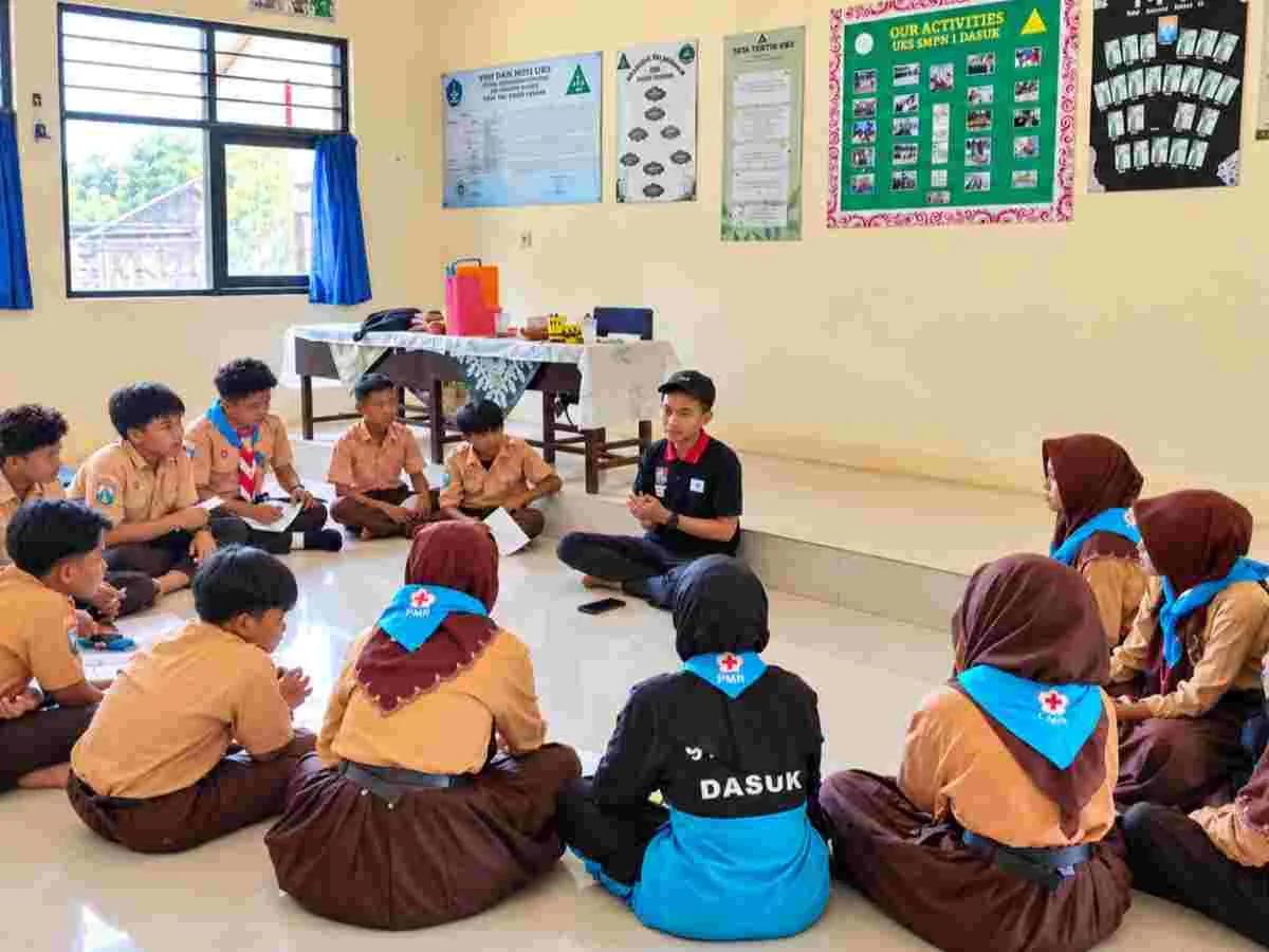 Sosialisasi Ayo Siaga Bencana Bersama PMR Madya SMPN 1 Dasuk